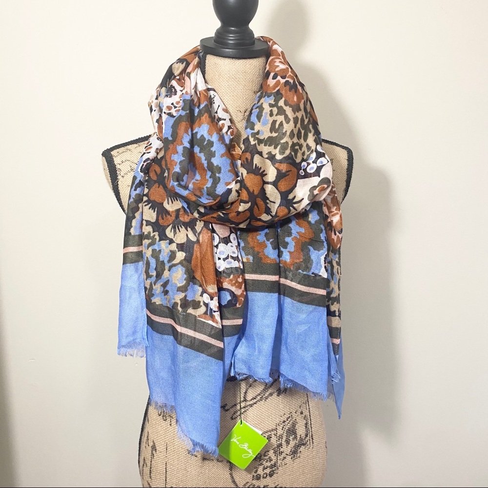 NWT Vera Bradley soft fringe light weight scarf